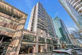 Modern Condo in the Heart of DT Overlooking City